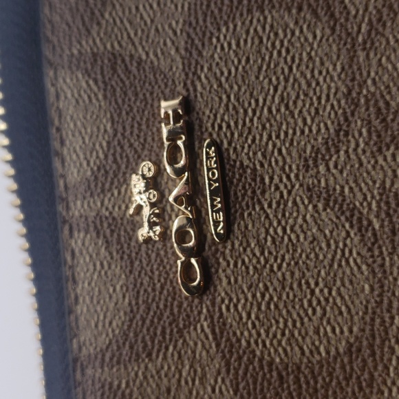 Coach wallet & wristlet - Picture 10 of 14